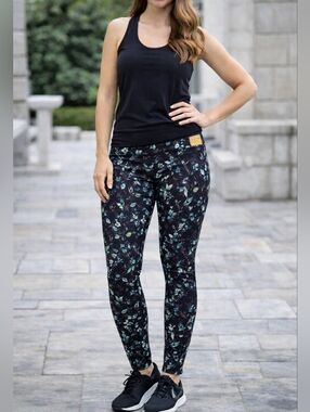 Women's Floral Athletic Leggings Size L Unique Boutique Style High Waist